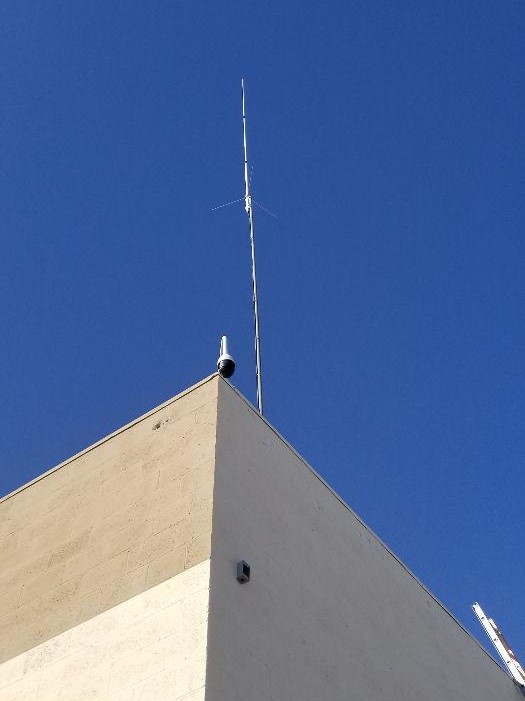 R3 Antenna Looking Up